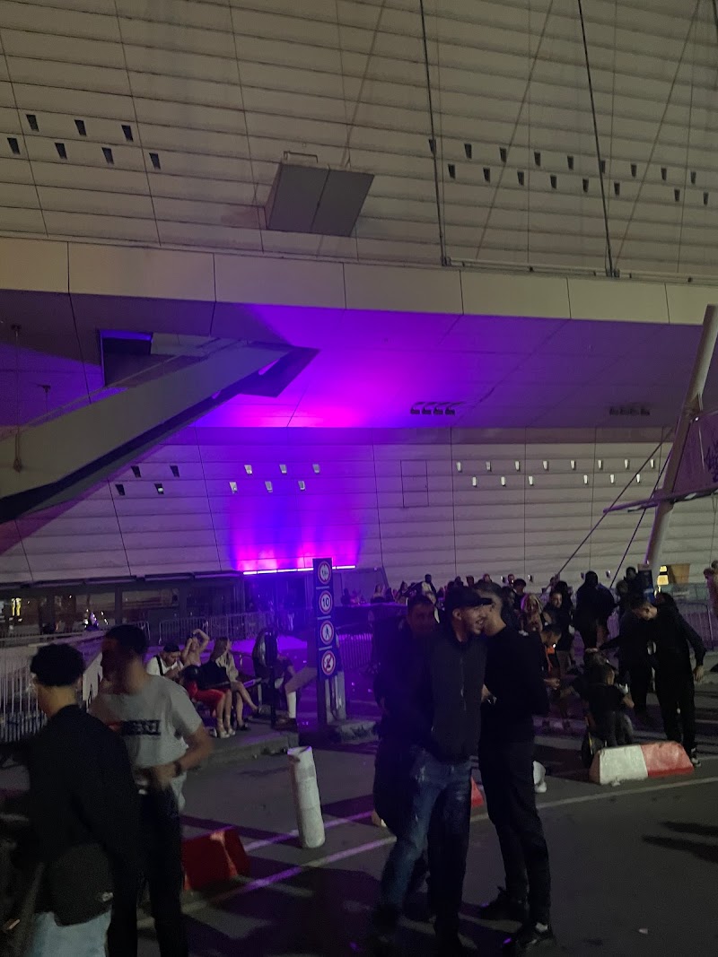 Nightclub cover