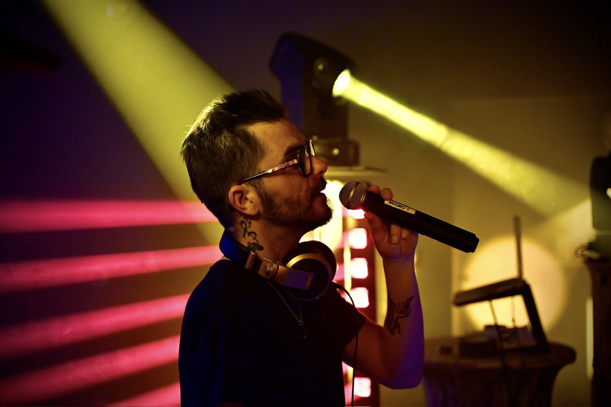 DJ As, d'enfant harcelé à DJ renommé