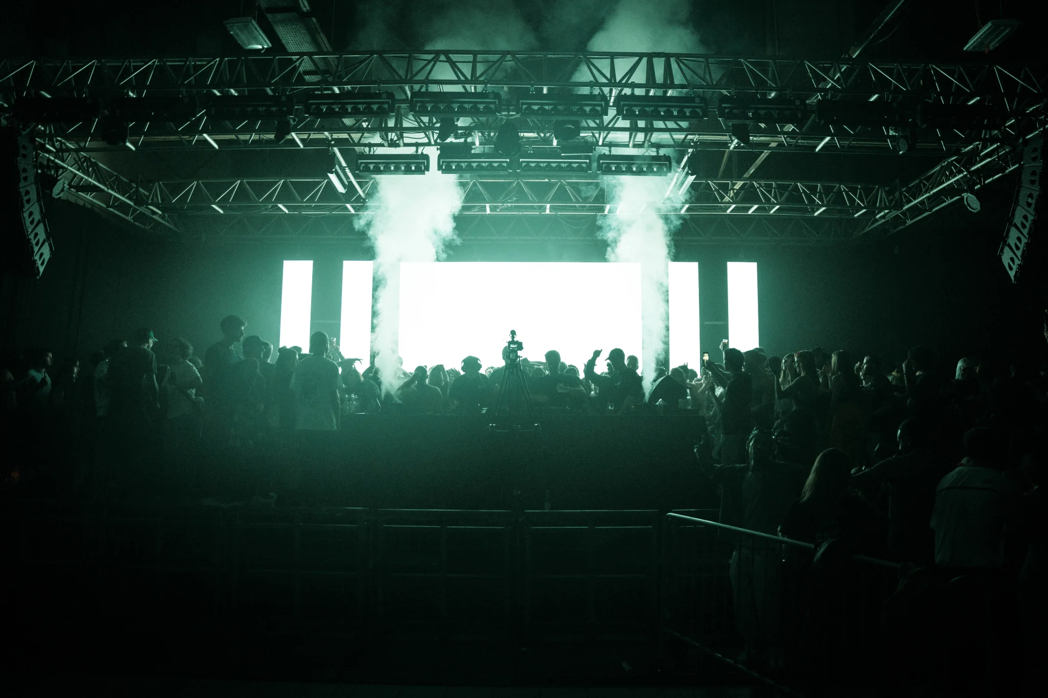 ORIGINS SPACE ODDITY INVITE MAD DOG