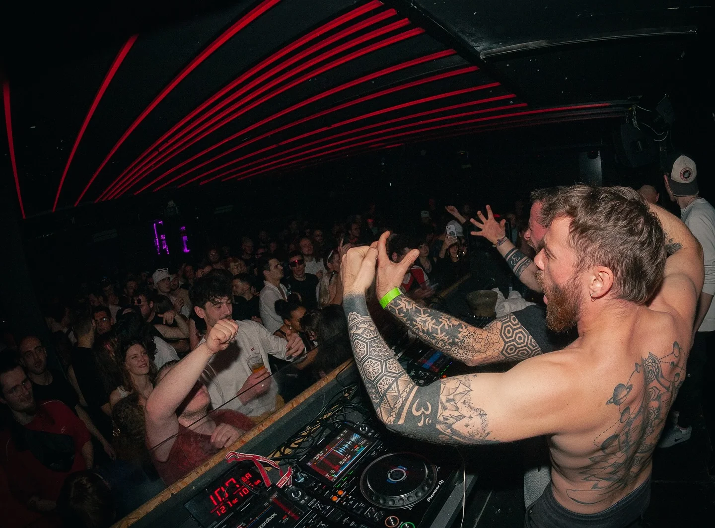 4000hz, Nocta, Døry, Emoc