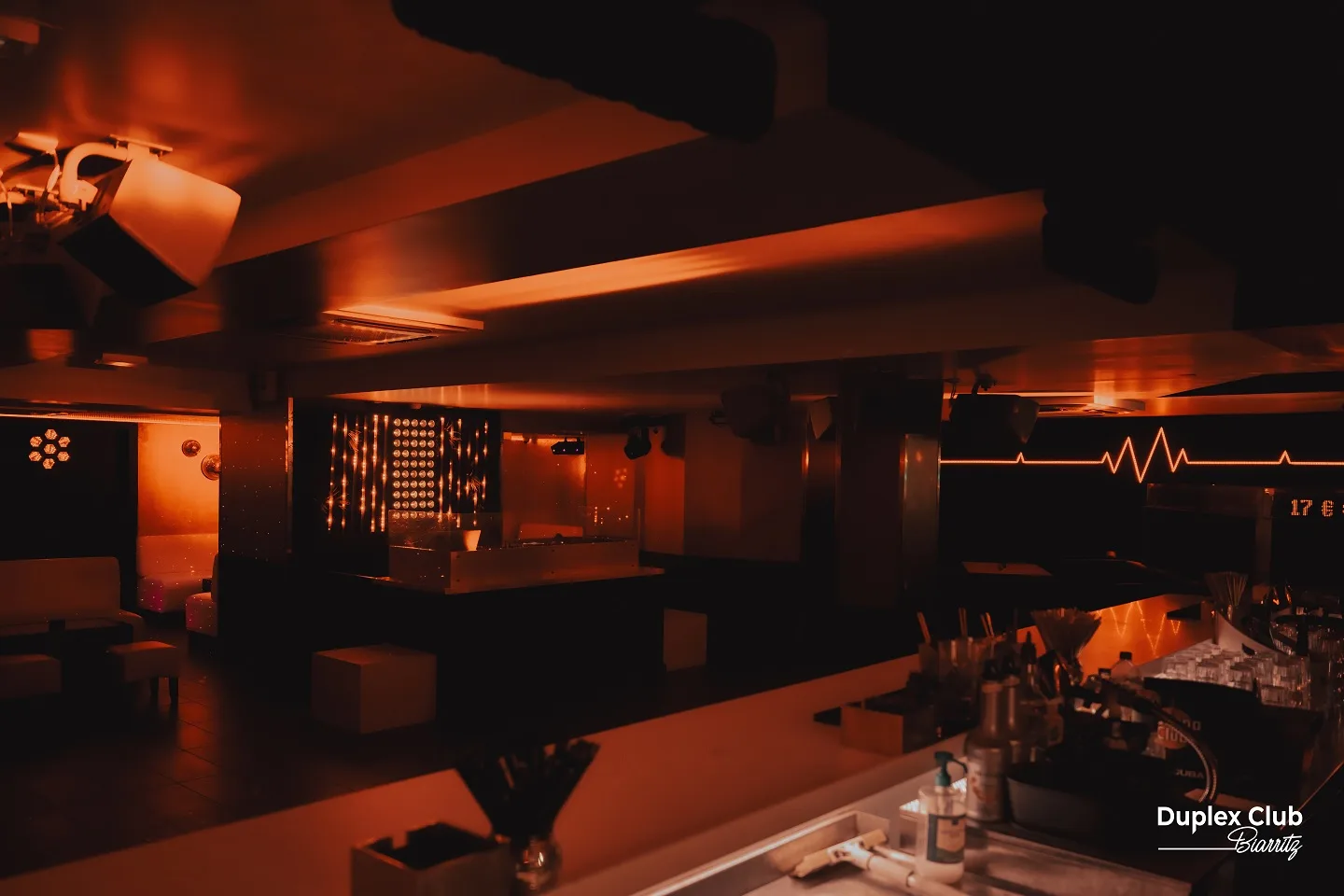 Duplex Club