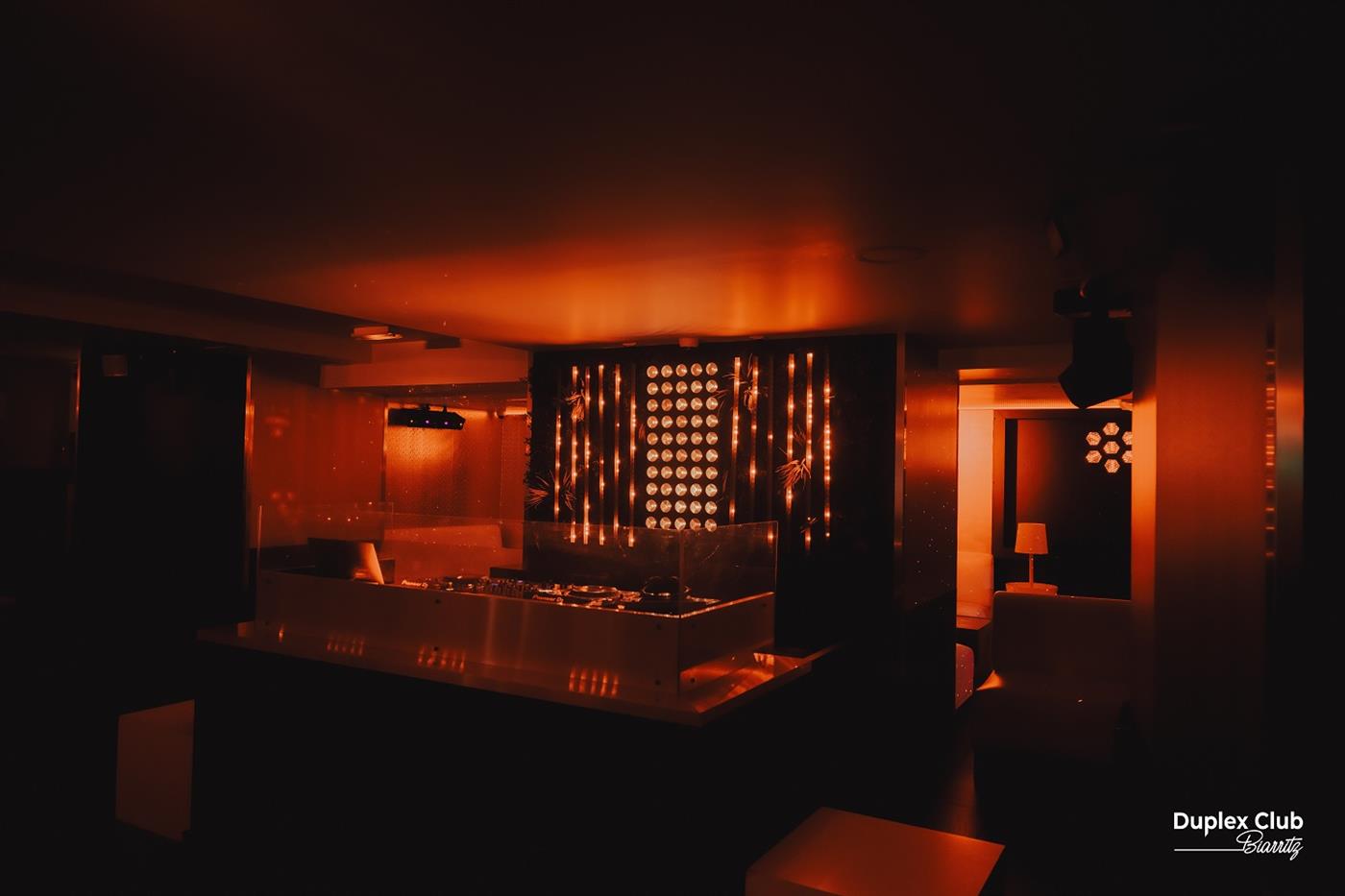 Duplex Club