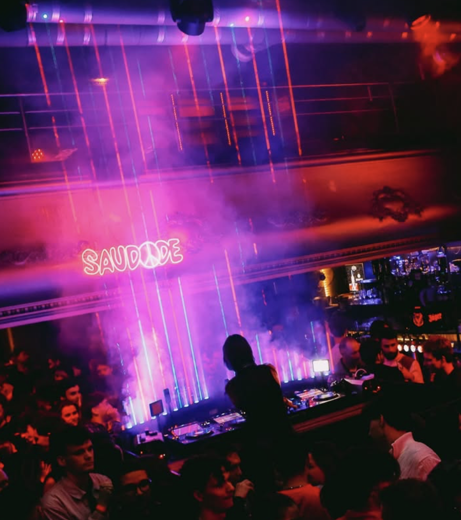 Les Folies