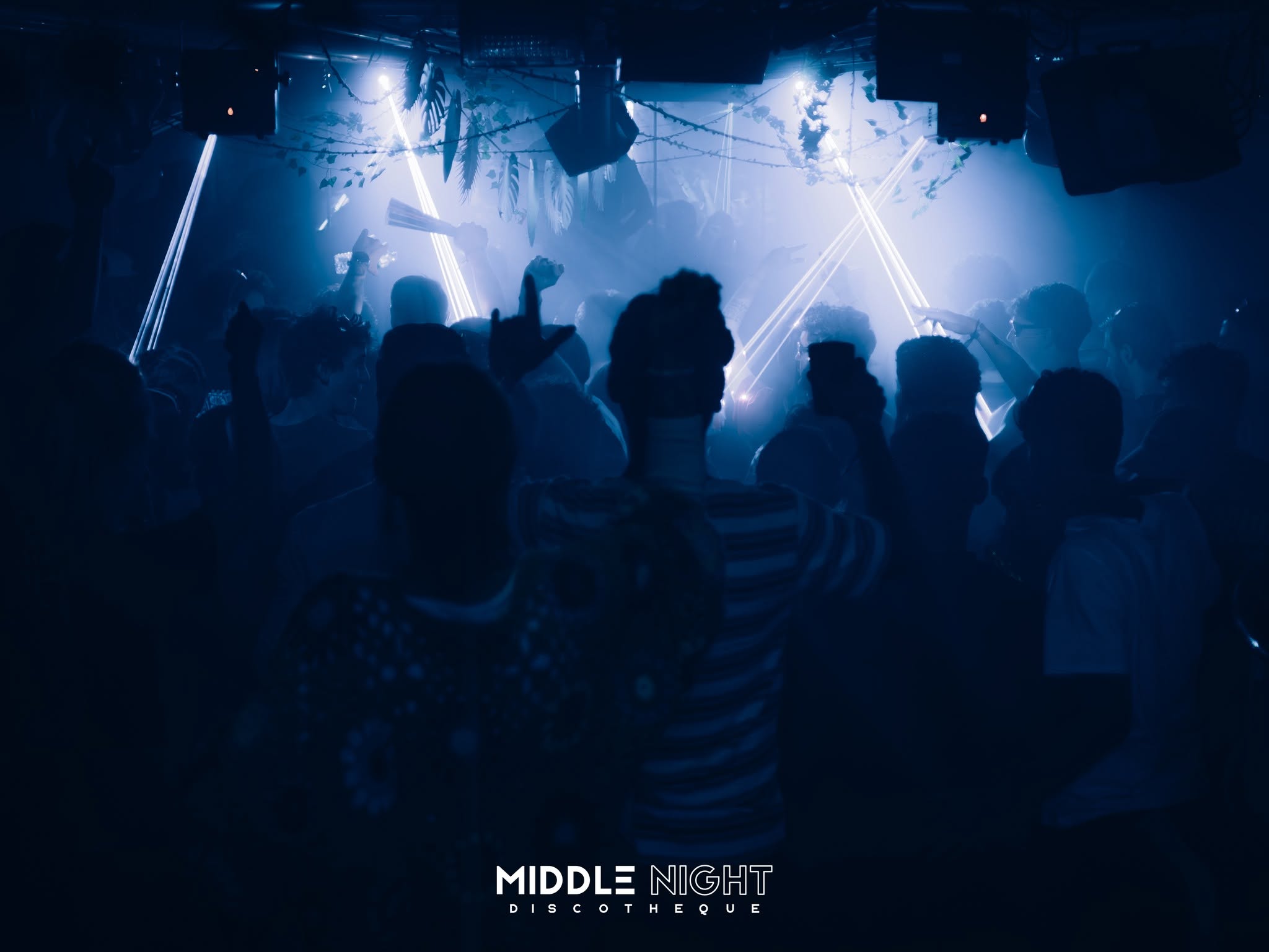 Le Middle Night
