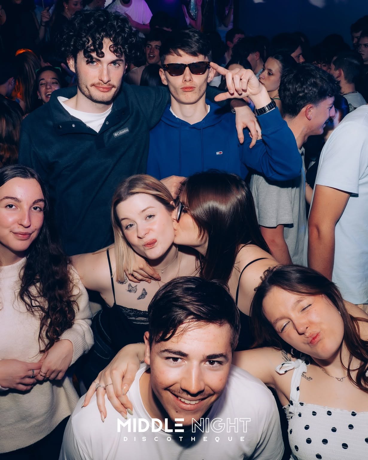 Le Middle Night
