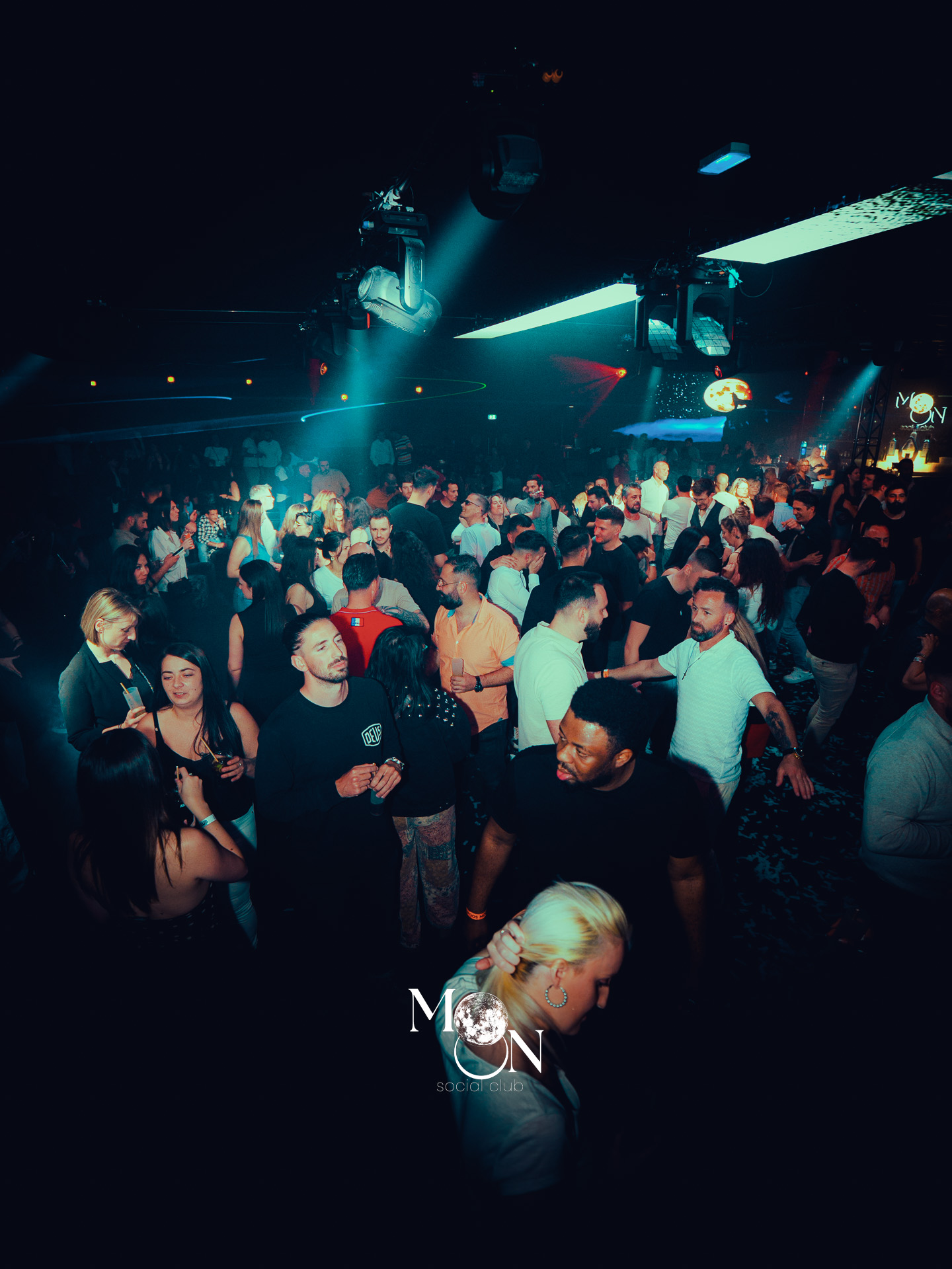 Moon Social Club