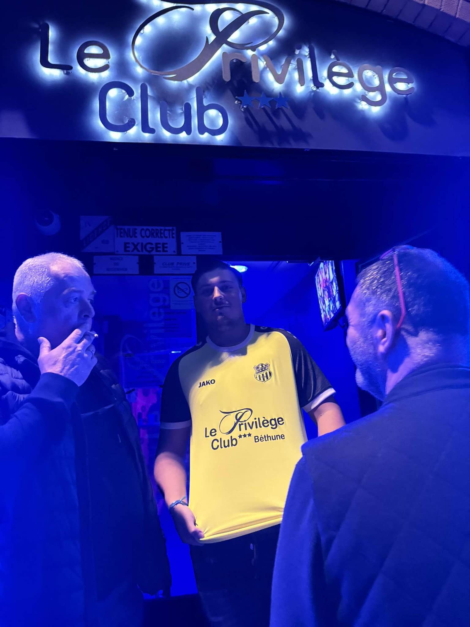 Nightclub cover